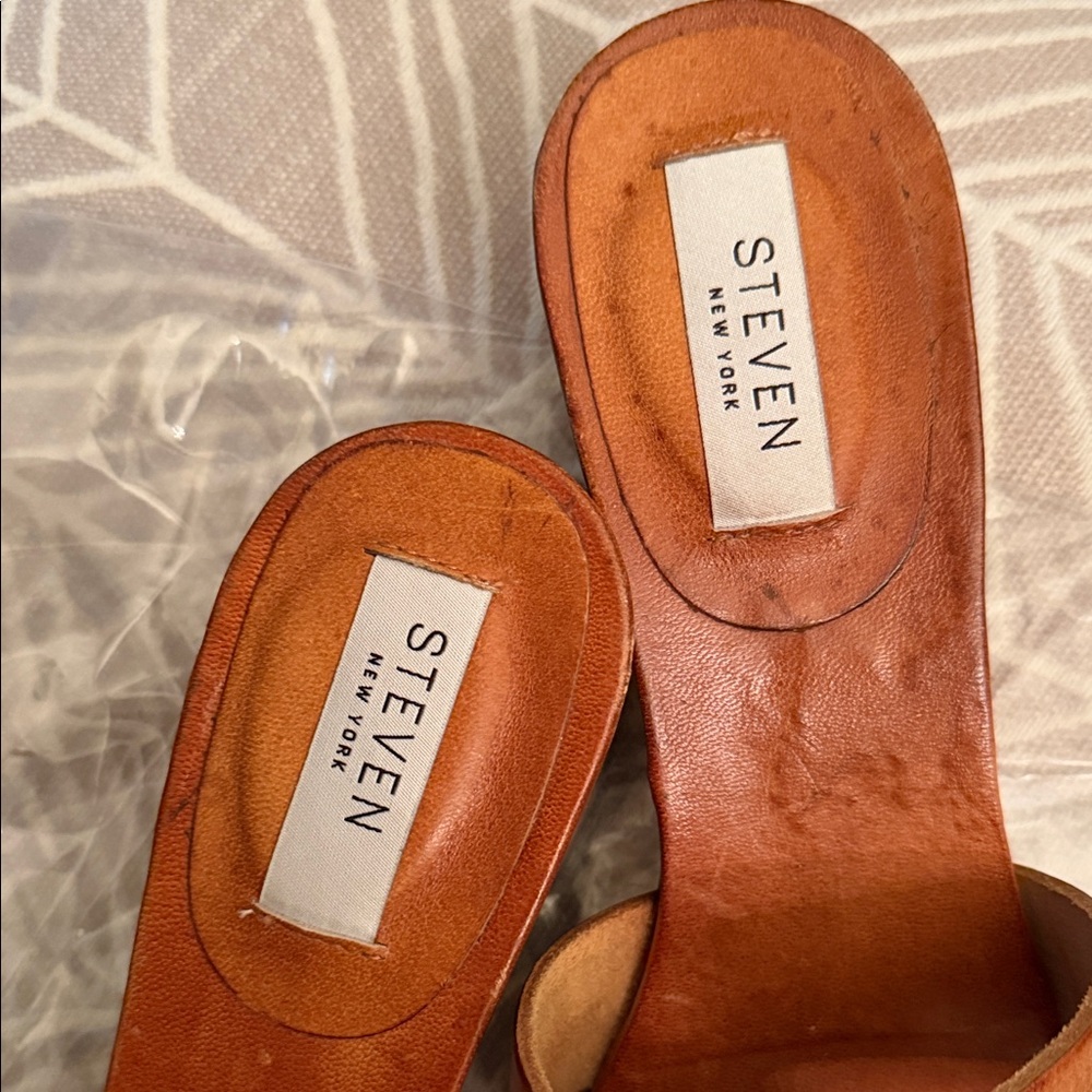 Steven by Steve Madden Brown Slide Sandals - Picture 2 of 10